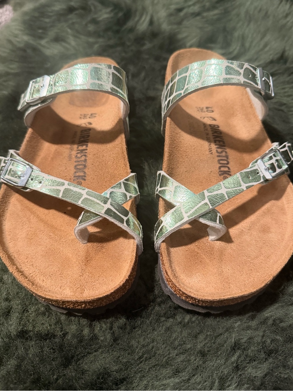 Birkenstock 🩵💚Rare color & croc pattern🩵💚